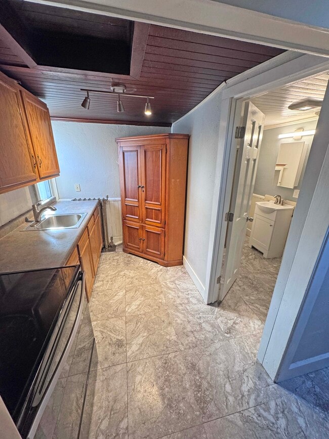 Photo - 395 Saint John St Unidad Upstairs