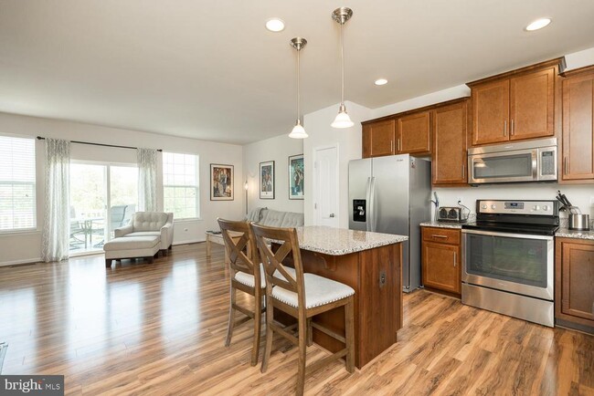 Photo - 155 Schramm Lp