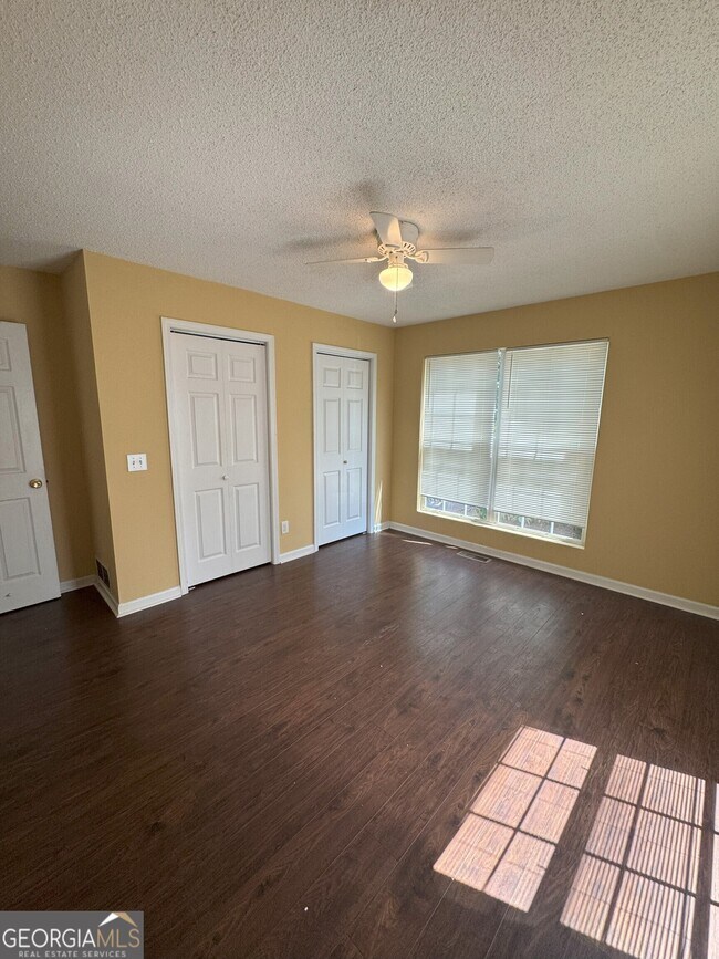 Photo - 189 Marlin St