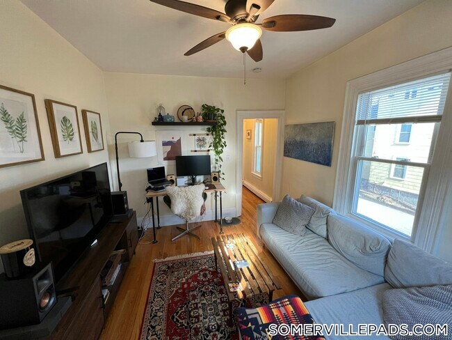 Photo - 12 Claremon St Unit 2