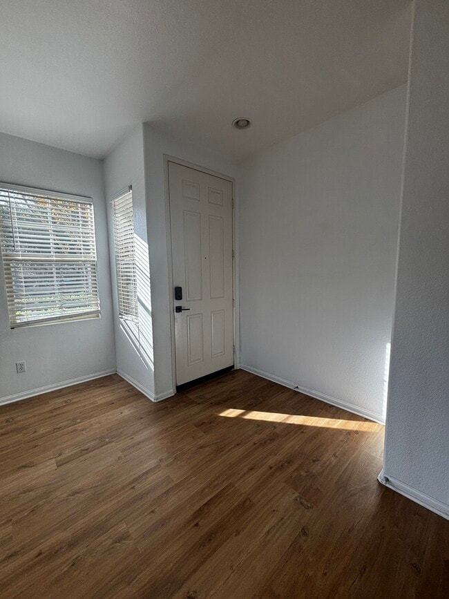 Photo - 2727 Bellezza Dr Unit Escala