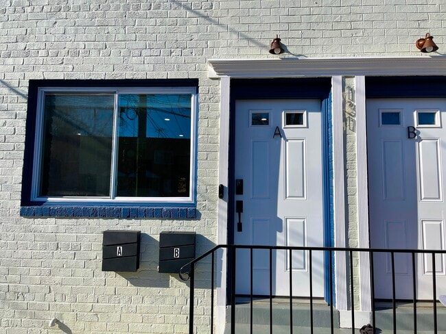 Outside Front - 131 Joliet St SW Unit A Rental