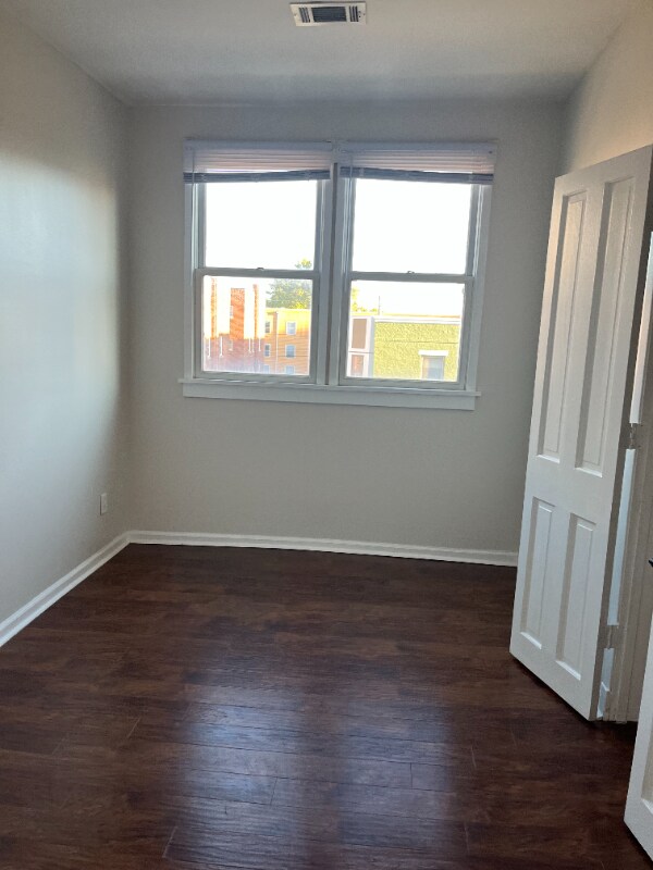 Photo - 241 E 9th St Unit 8