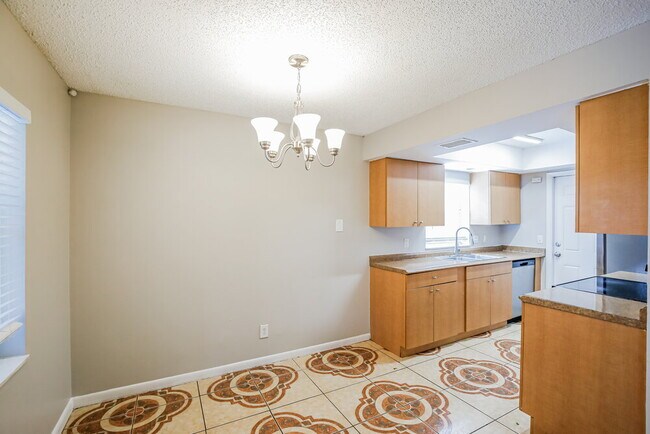 Photo - 1162 Fernlea Dr