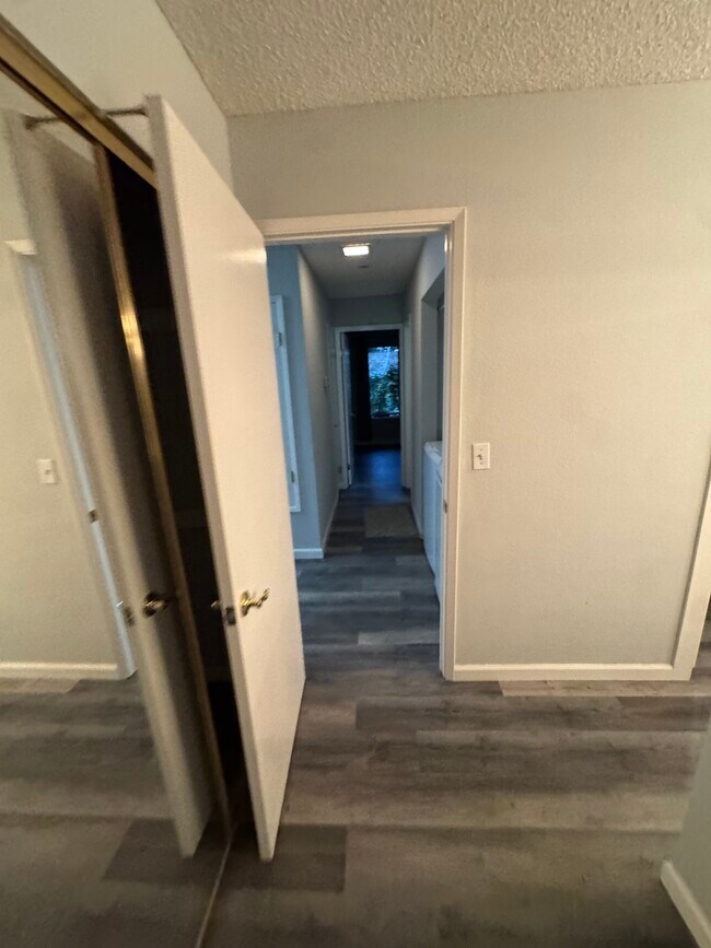 Photo - 166 Farm Ln Unit 166