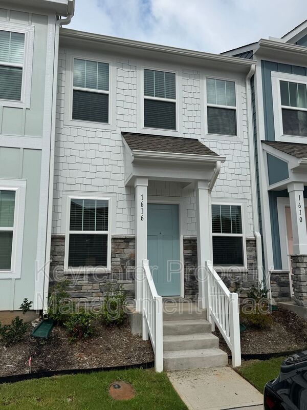 Building Photo - 1616 Granby Hts Dr Rental