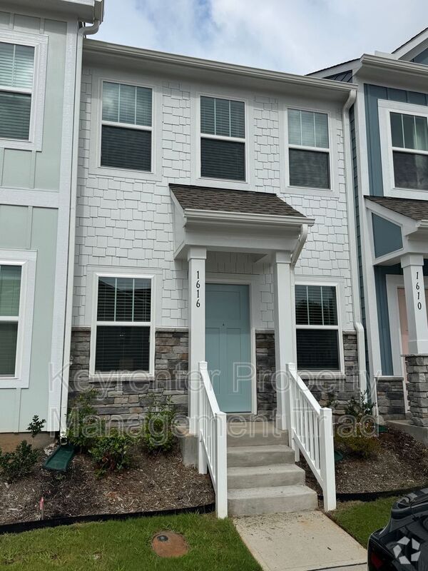 Building Photo - 1616 Granby Hts Dr Rental