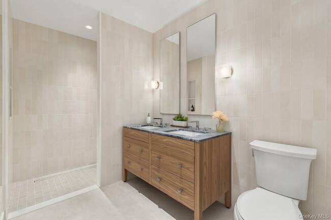 Photo - 30-55 Vernon Blvd Unit 3J