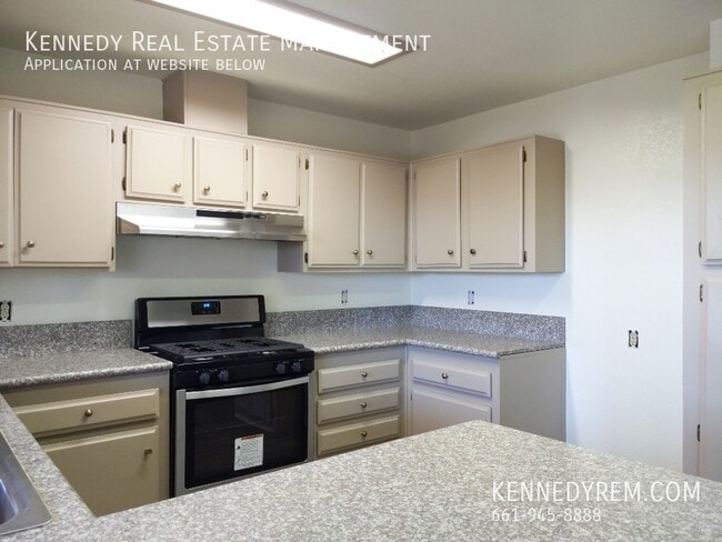 Photo - 14212 Avon Dr