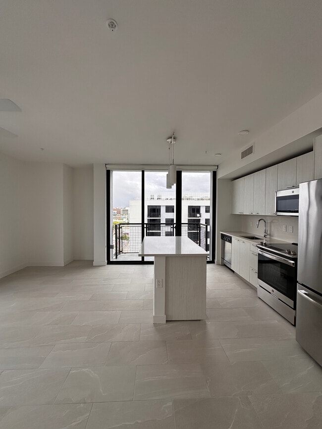 Photo - 34 NW 26th St Unidad B1
