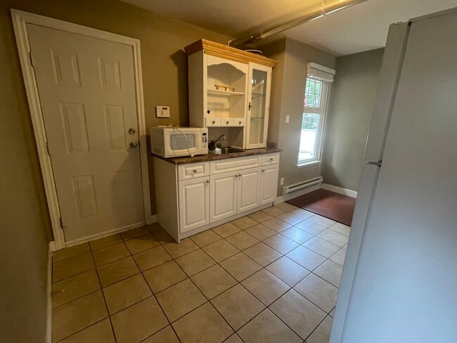 Photo - 23679 Kanaka Wy