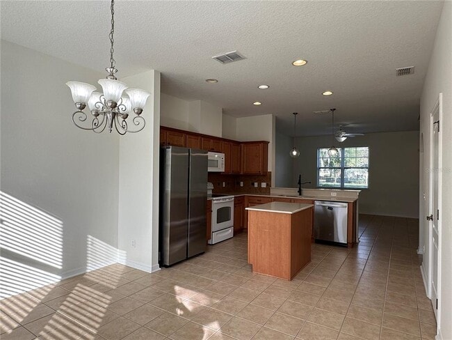 Photo - 7668 Billingham St