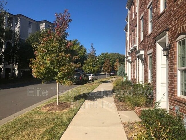 Photo - 9118 Oban Passage Dr