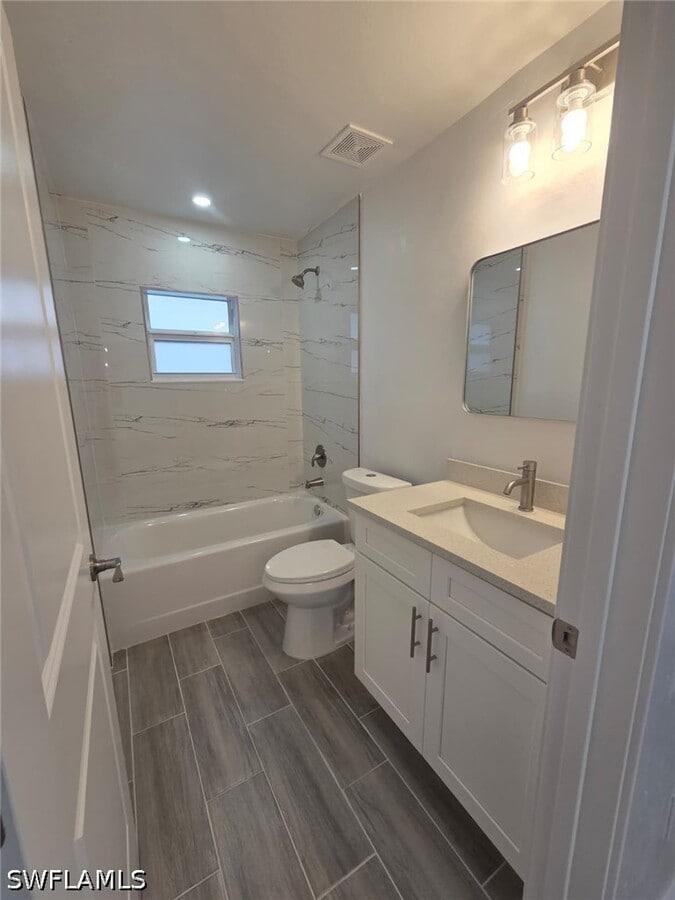 Photo - 617-619 Creuset Ave S