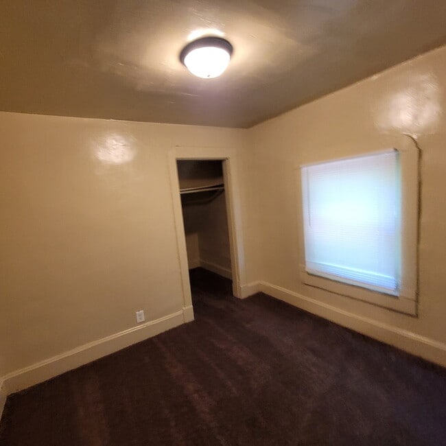 Photo - Near NW-Riverside 4BR/2BA House for RENT!