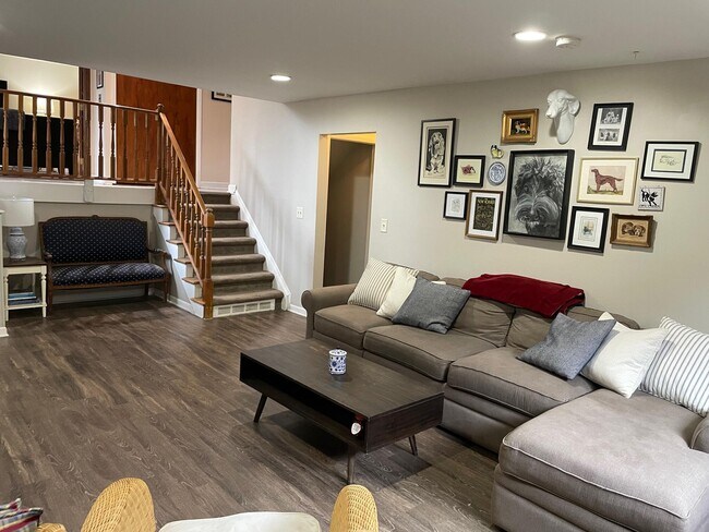 Photo - 3533 Frederick Dr