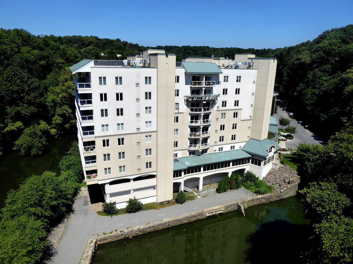 Photo - The Pointe at Brandywine Park Apartments