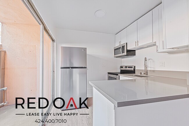 Photo - Incredible Studio with a Private Patio, St... Unidad 108