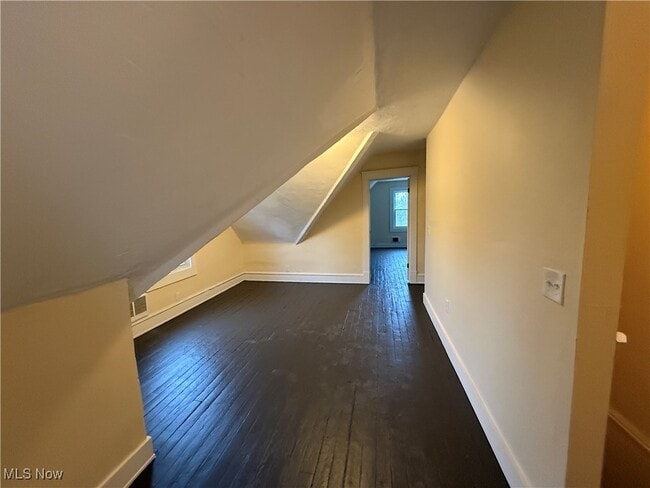 Building Photo - 2197 E 80th St Unit 2197