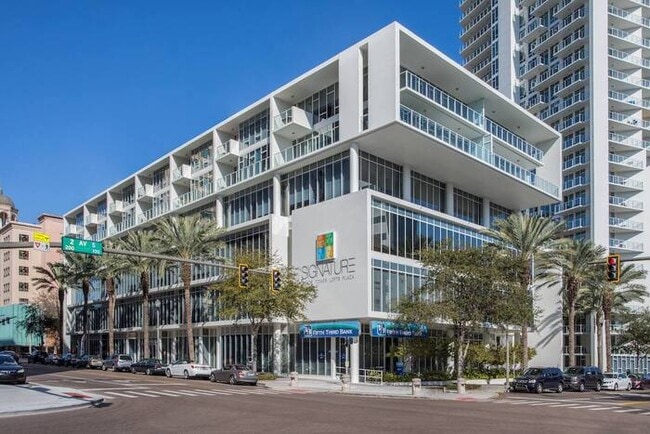 Building Photo - Luxury 2BR Signature Place Condo in Downto... Unit APT 623