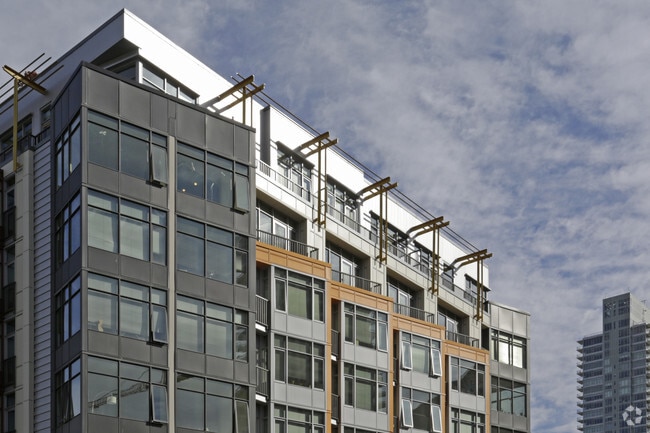206 Bell Apartments
