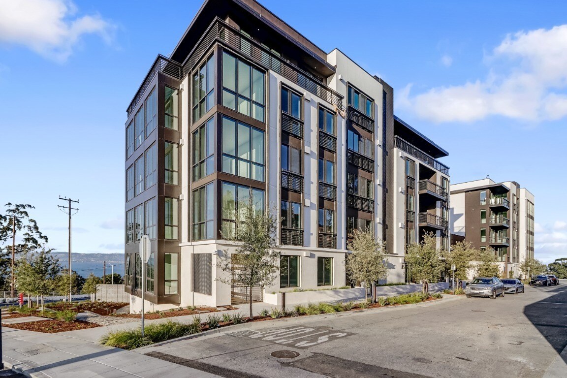 Photo - 1 Bristol Ct Condo Unit 312