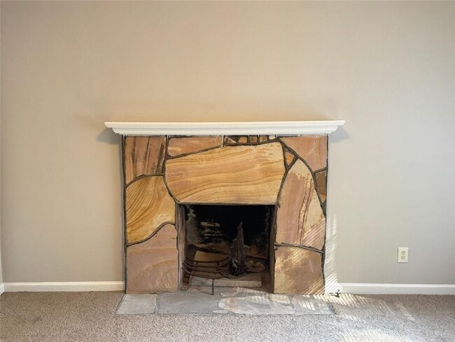 Photo - 1589 Pinehurst Dr SW