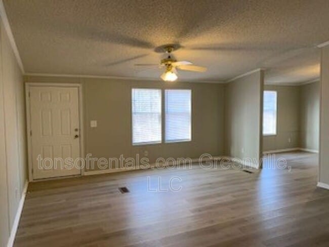 Photo - 236 Elizabeth Ln