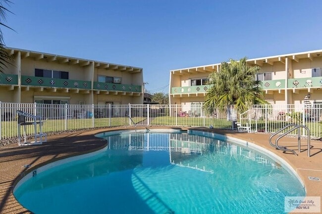 Photo - 801 Beach Blvd