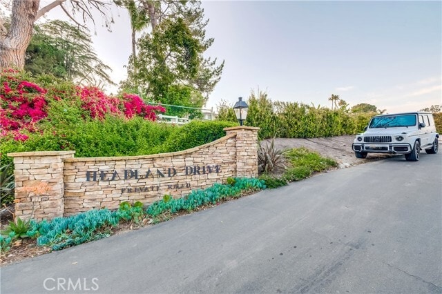 Photo - 2 Headland Dr