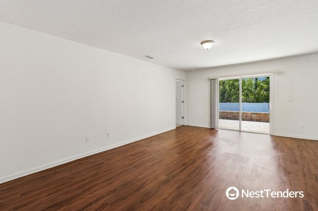 Photo - Prime Location with Easy Access to Everything!