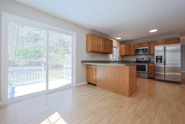 Photo - 127 Brook Rd