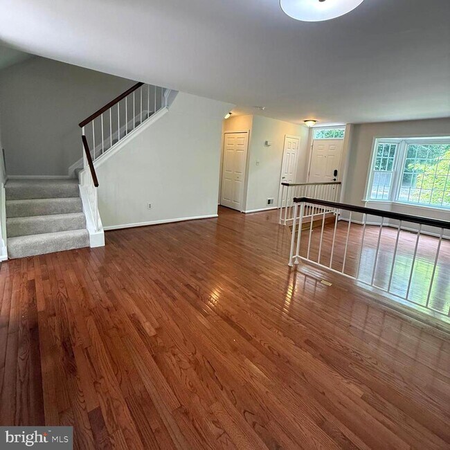 Photo - 8442 Springfield Oaks Dr
