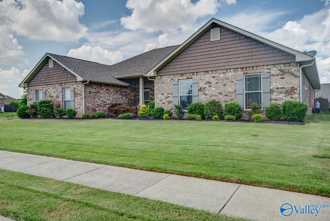 Building Photo - 200 Brighton Park Way