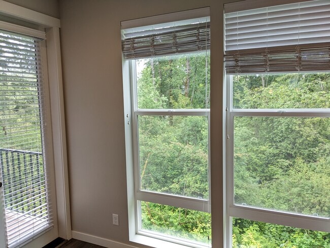 Photo - 13717 Admiralty Way