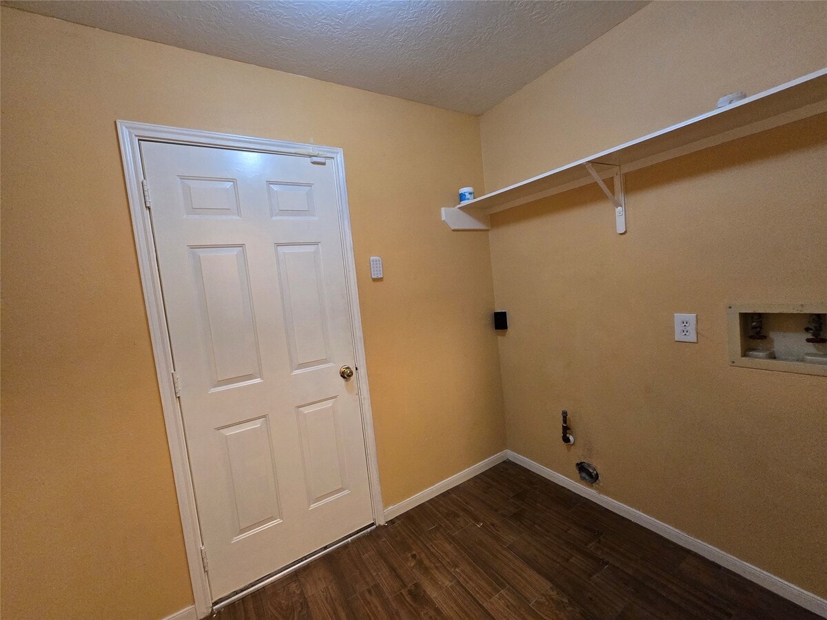 Photo - 8927 Diamond Lake Ln