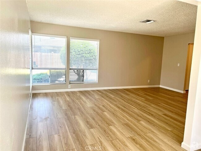 Building Photo - 41085 Alder Ave Rental