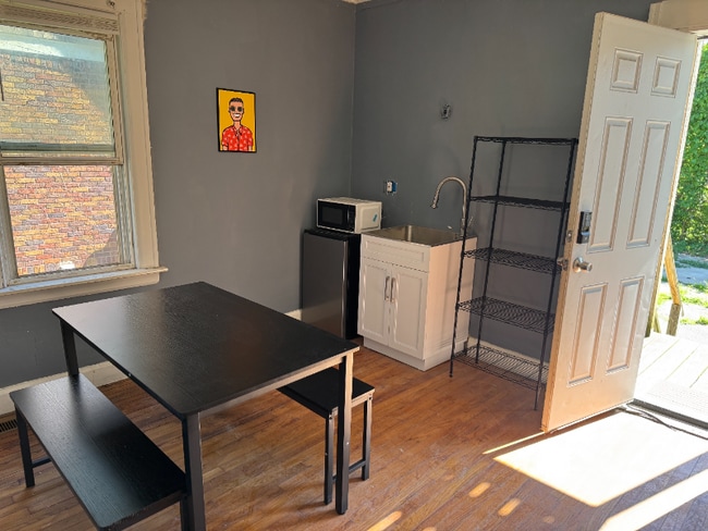 Photo - 3625 Bedford St Unit 2