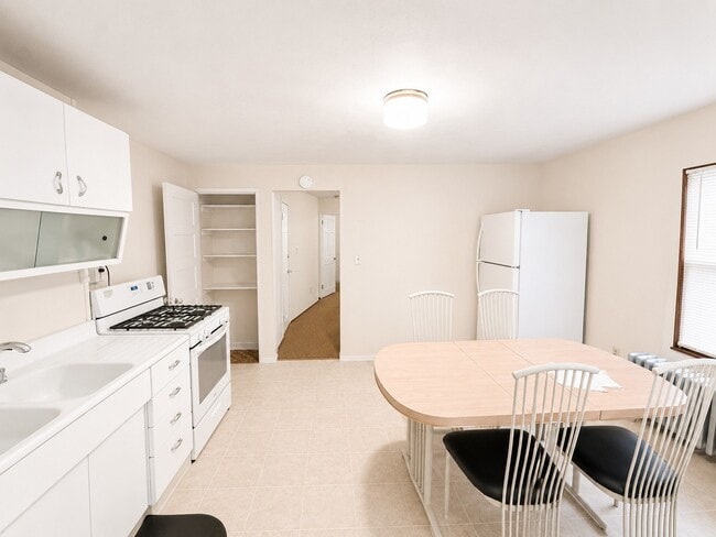 Photo - 219 Odell Ave Unit 2