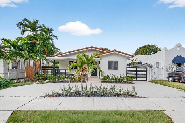 Photo - 426 SW 26th Rd