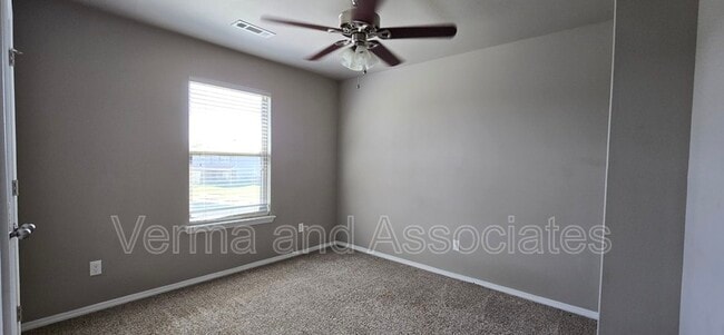 Photo - 5007 SW Fieldstone Blvd Unit 1