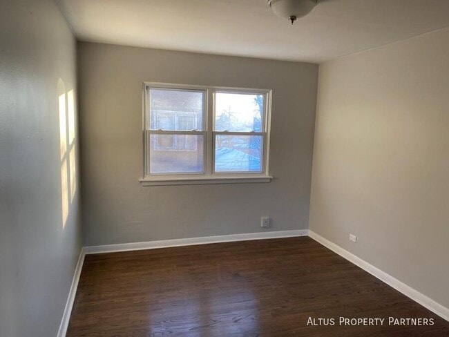 Photo - 2439 W 116th St Unit 2East