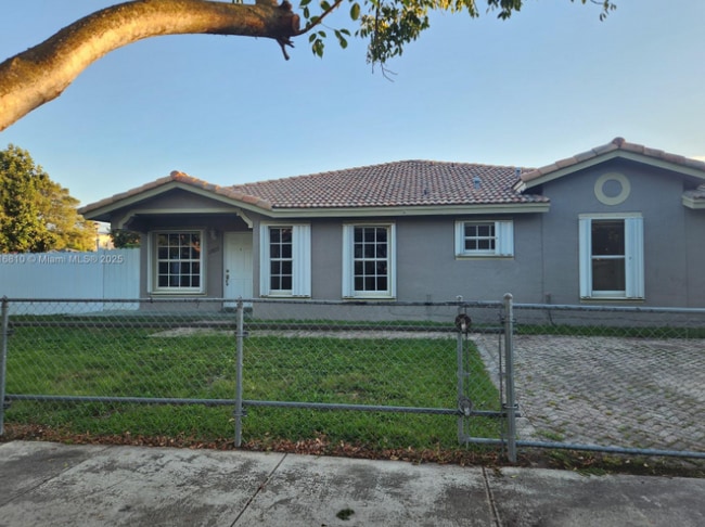 Building Photo - 13822 SW 256th St