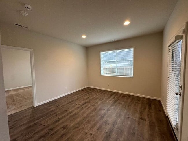 Photo - 5012 49th Ave NE