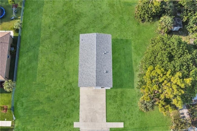 Building Photo - 2020 NW 9th St