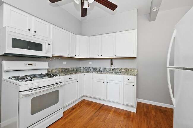 6200 S Albany Ave. Chicago IL