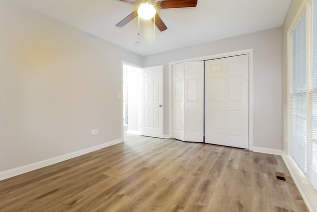 Photo - 401 Latrobe Dr