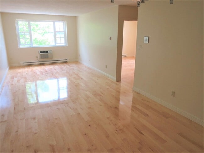 Photo - 21 Franklin St Unit #6