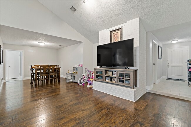 Photo - 1910 E Navaho Trail