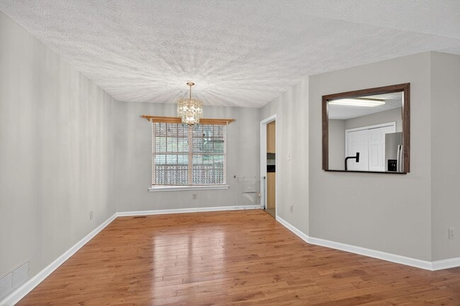 Photo - 3 bedroom Ranch with partially finished basement